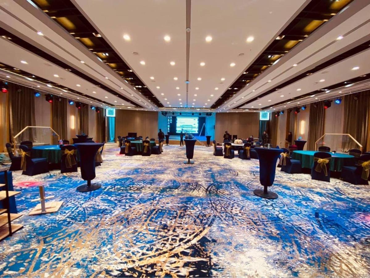 Millennium Plaza Hotel & Mall 울란바토르 외부 사진